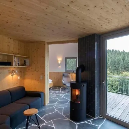 Casa de Férias Kleines Vulkaneifelhaus By Interhome